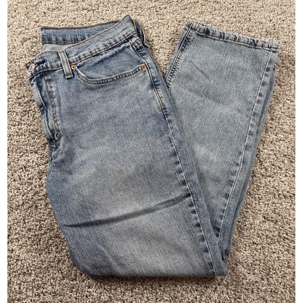 Levi's Men's 541 Athletic Taper Light Blue Jeans